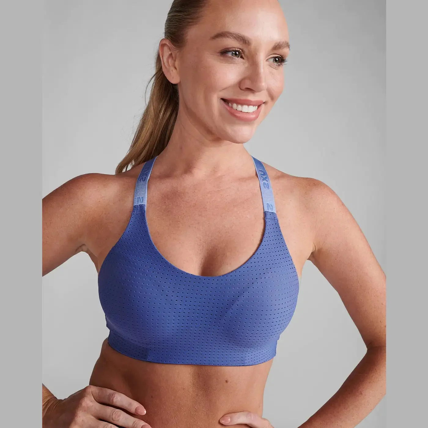 2XU Aero Medium Impact Bra Womens