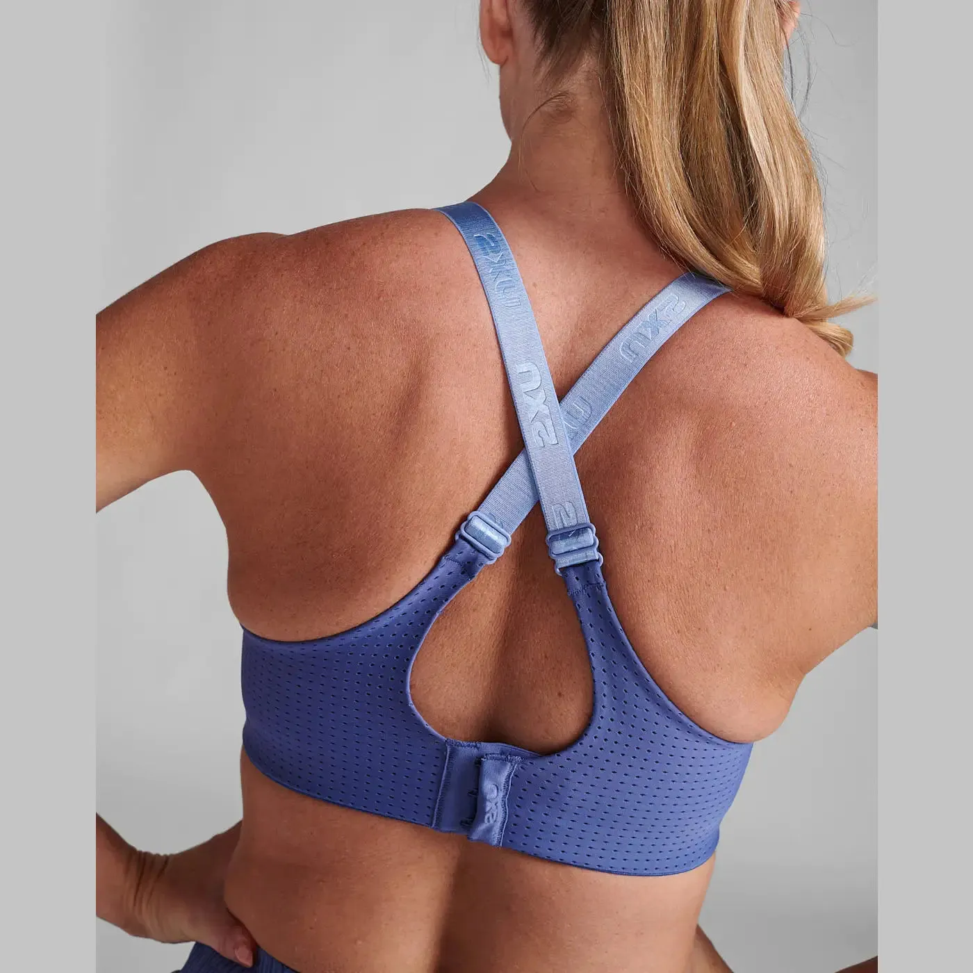 2XU Aero Medium Impact Bra Womens